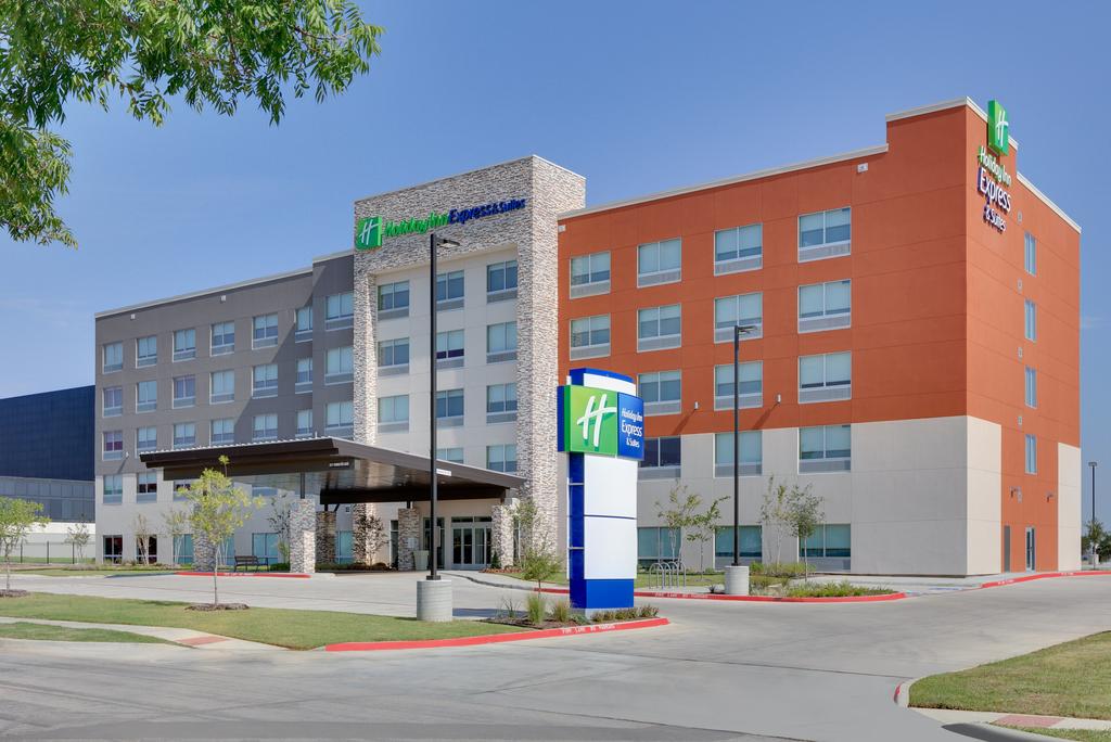 Holiday Inn Express & Suites - Dallas NW HWY - Love Field - thumb 0