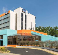 Howard Johnson by Wyndham Williamsburg - Accommodation Seattle