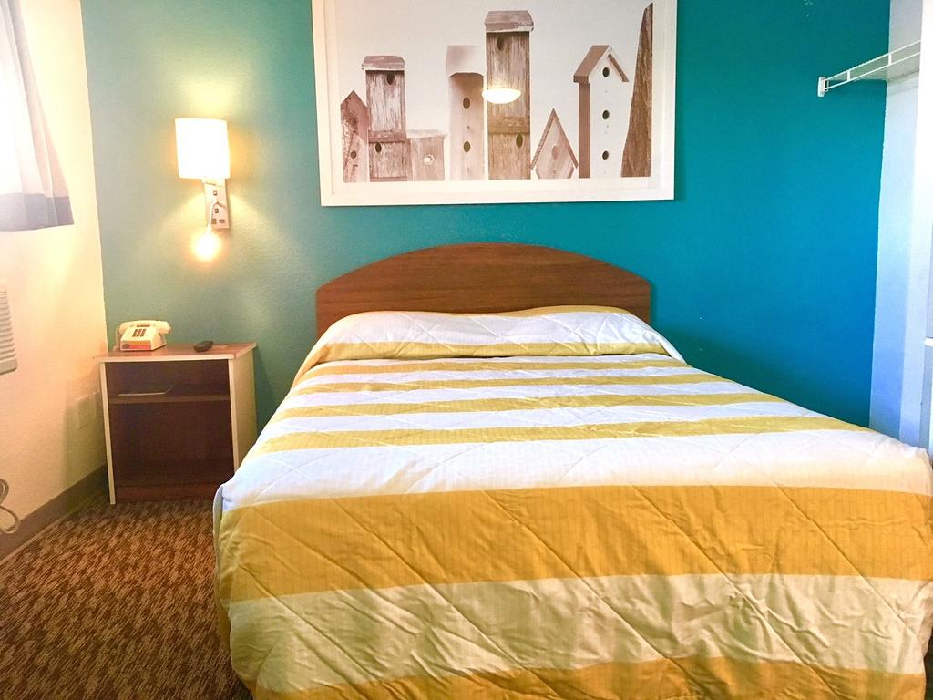 InTown Suites Extended Stay Clearwater FL - thumb 2