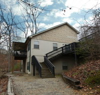 Ivy Falls (#9) - Accommodation Seattle