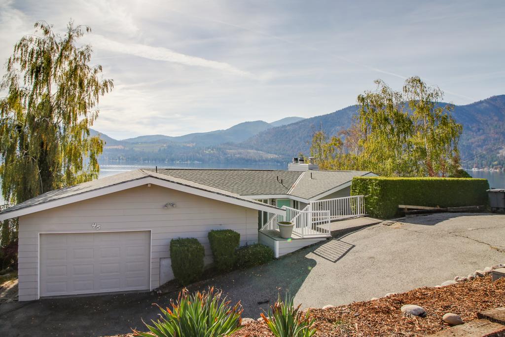 Lakefront Getaway - thumb 1