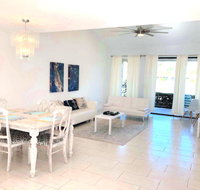 LAKEFRONT SUNRISE COUNTRY CLUB REMODEL - Accommodation Seattle