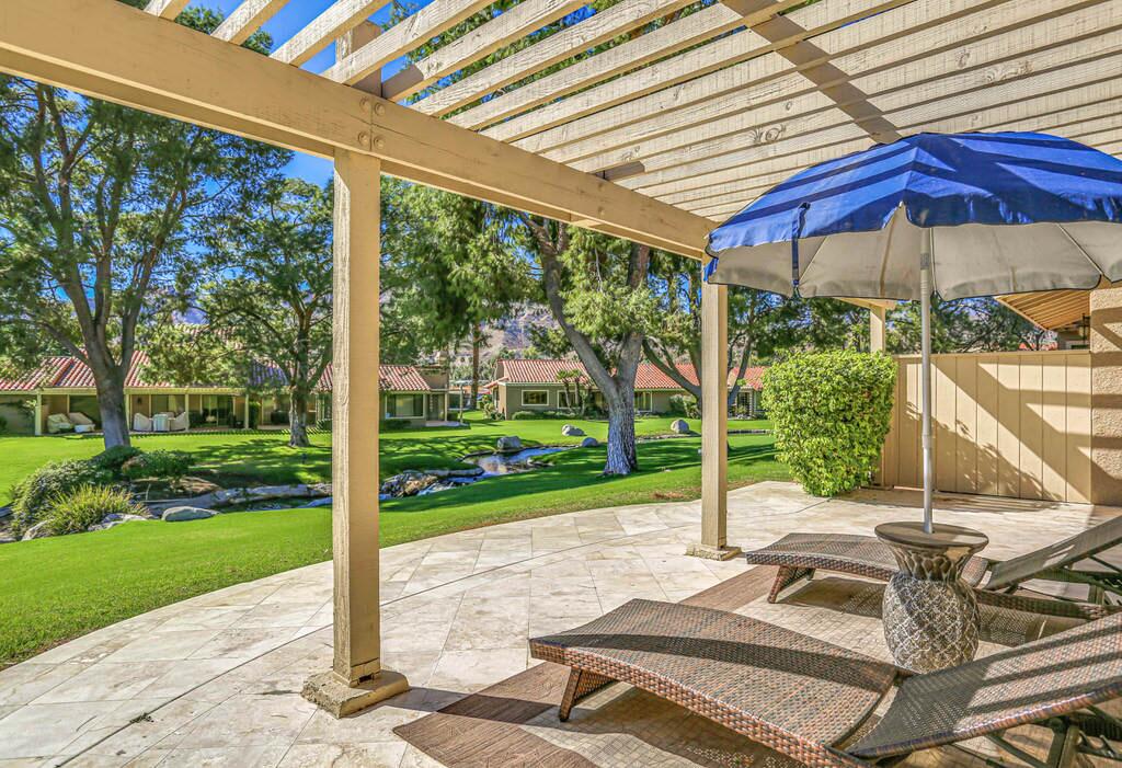 Lakefront Tennis Club Condo - thumb 1