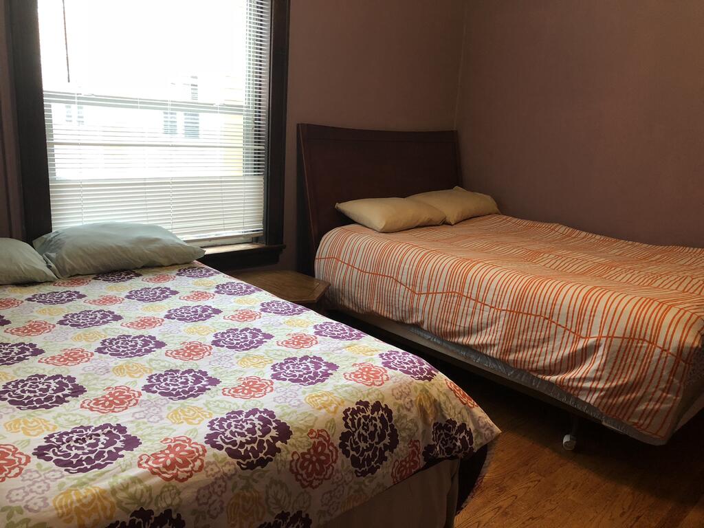 Large Apartment 104 In Central Seattle