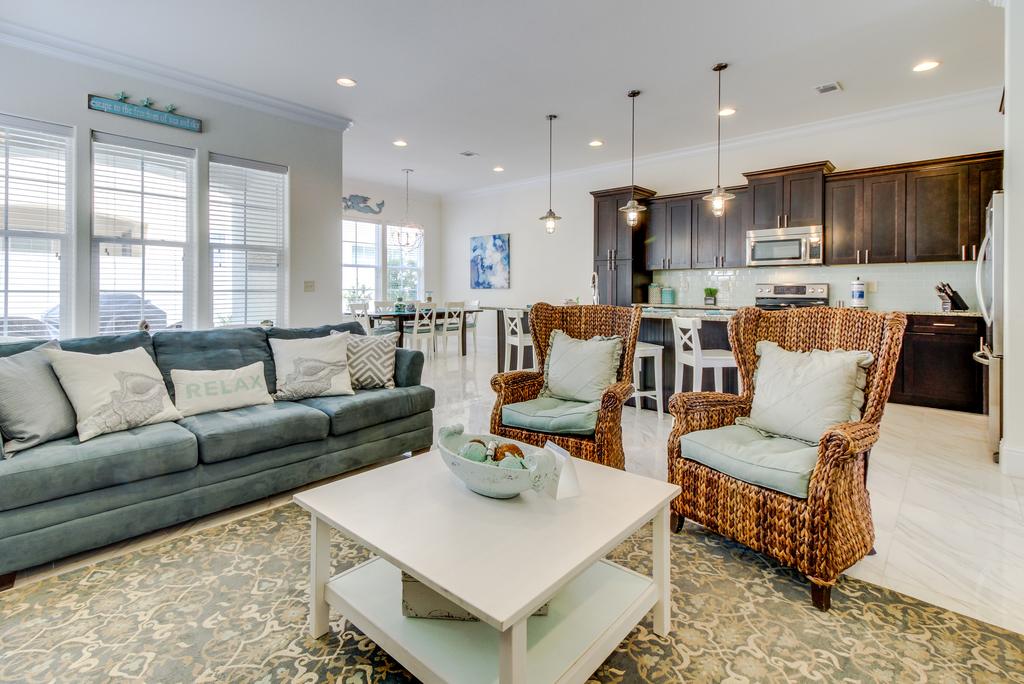 Miramar Beach Villa - thumb 0