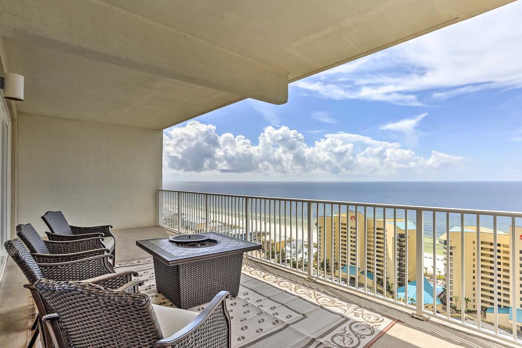Modern Oceanfront PCB Resort Condo With Balcony View - thumb 3