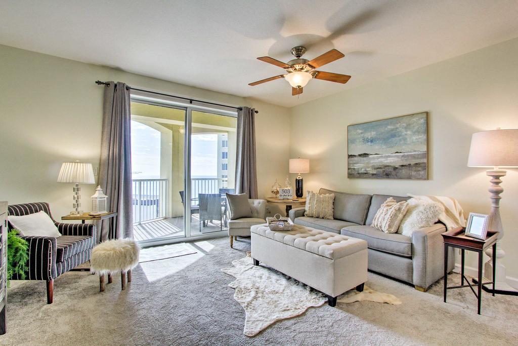 Modern PCB Condo W/ Amenities + Beach Access! - thumb 1