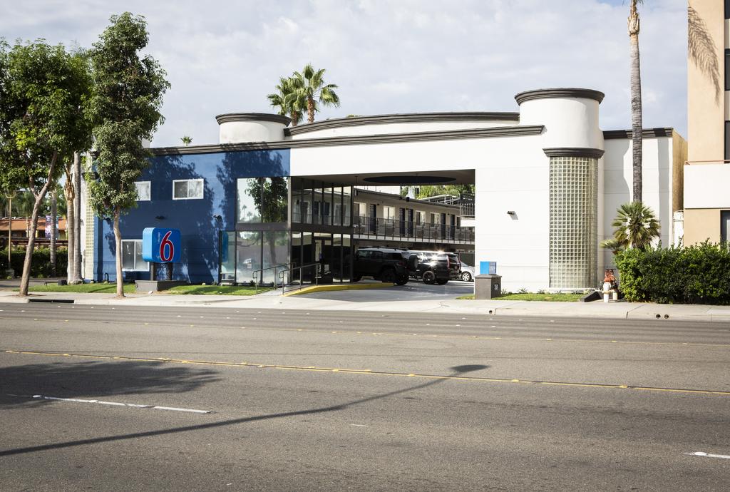 Motel 6-Anaheim, CA - Convention Center - thumb 1