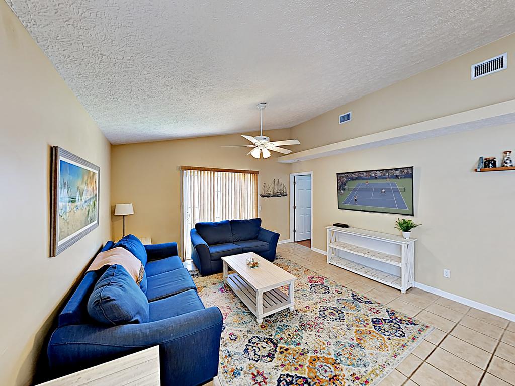 New Listing! Less Than 2 Miles From Beach W/ Pool Home - thumb 0