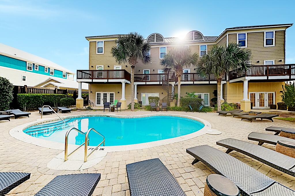 New Listing! Sonny Skkys Paradise By The Beach Townhouse - thumb 3