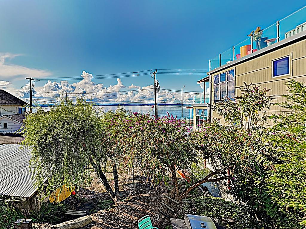 New Listing!  Easy Street Beach House On Alki Cottage - thumb 2