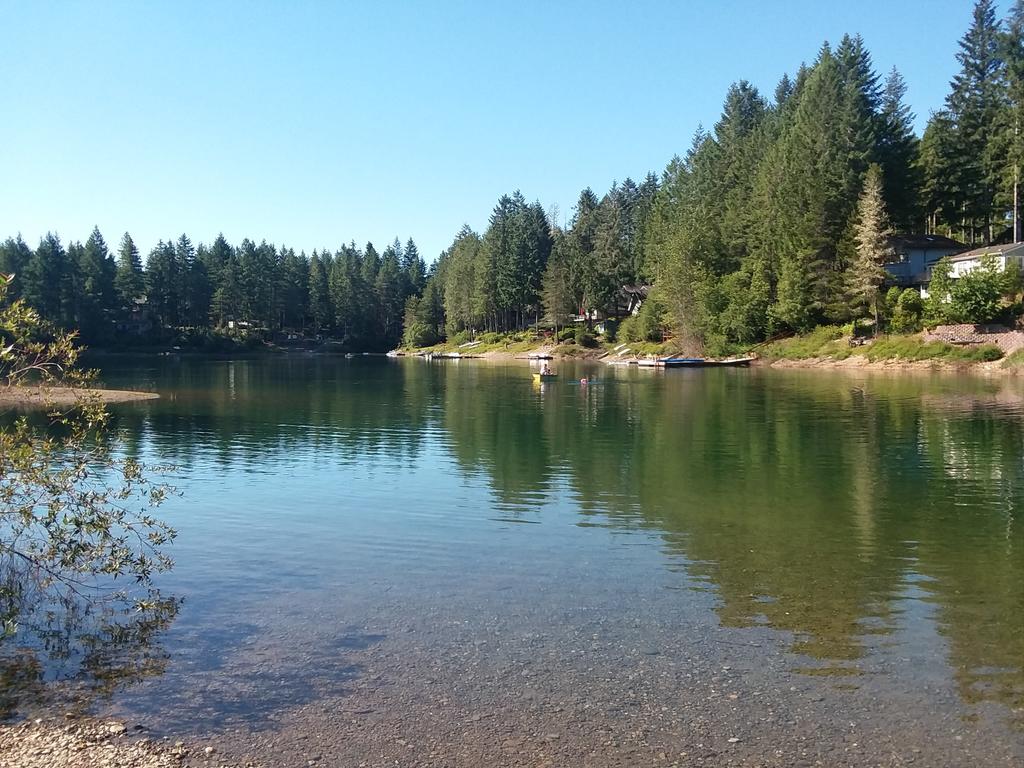 Nikkis Lakefront Rv Camping - thumb 3