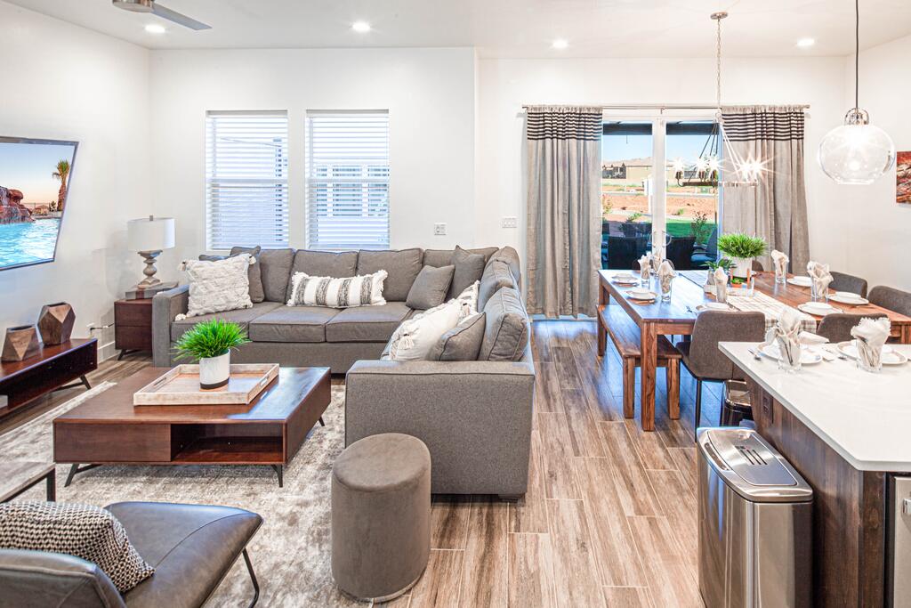 Ocotillo Springs 8 NEW Town Home Close To Pool And Hot Tub, With Gaming Console And Ping Pong - thumb 1