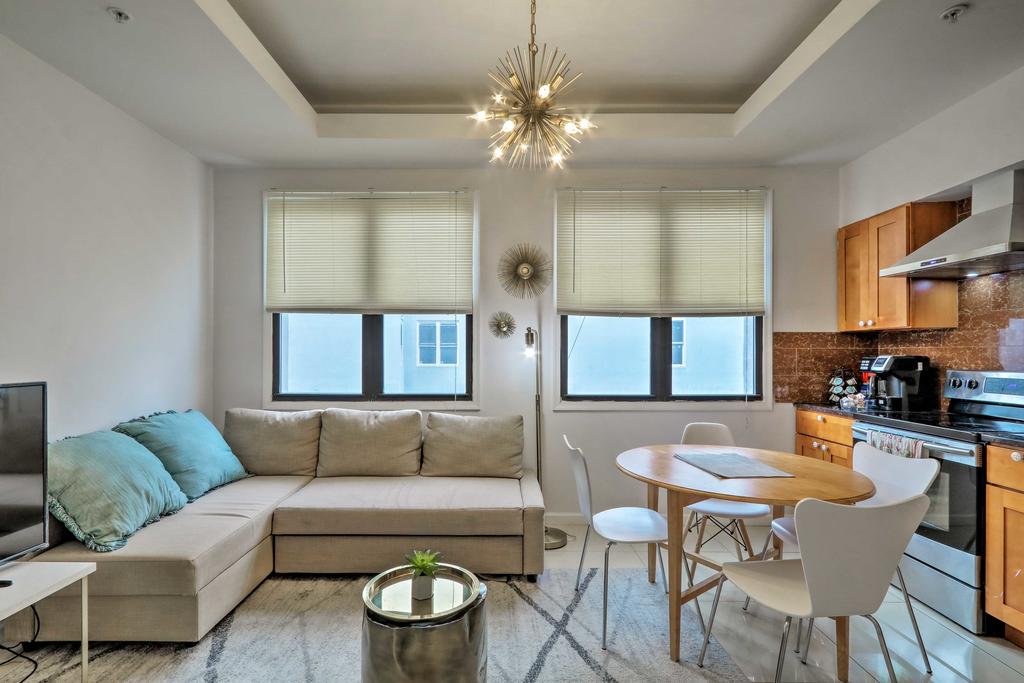 Philly Condo, Walk To Reading Terminal Market - thumb 0