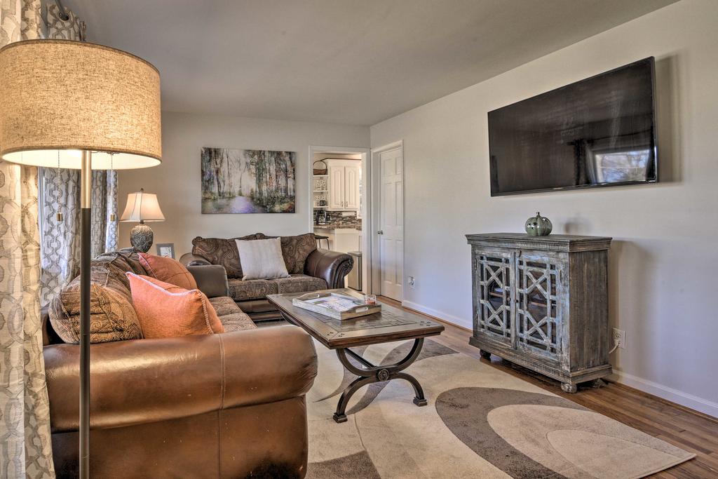 Quaint Family Home, 4 Mi To Dtwn Greensboro! - thumb 3