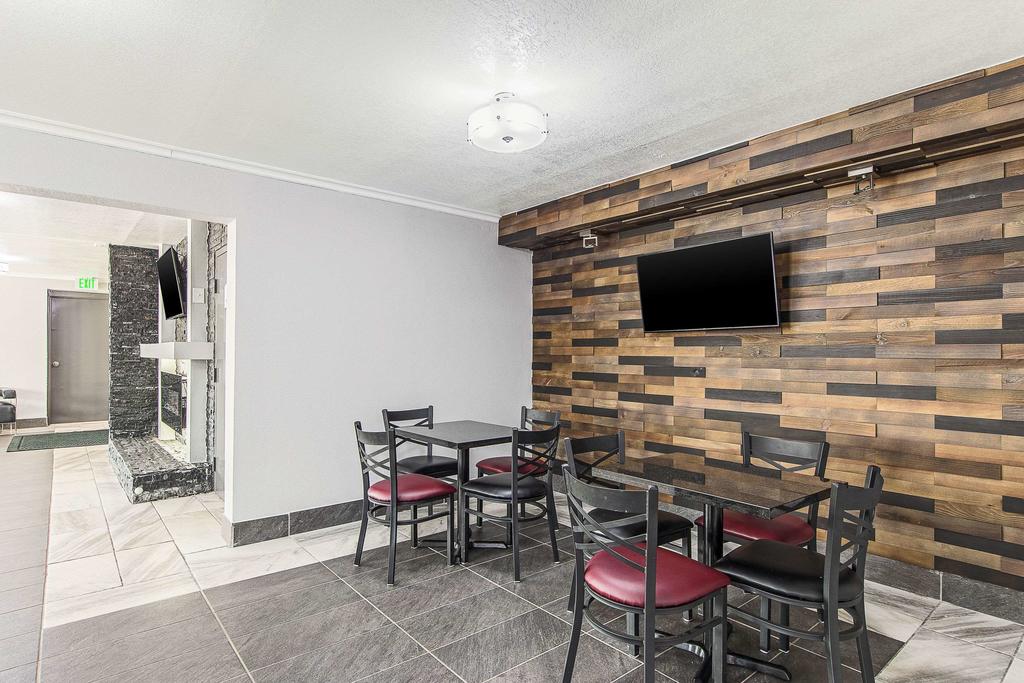 Quality Inn - thumb 1