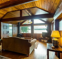 Redman Cabin - Accommodation Seattle