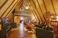 Spruce Creek Lodge Home Accommodation Seattle