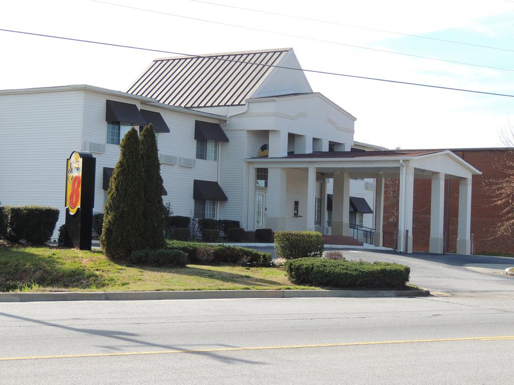 Super 8 By Wyndham Madison - thumb 2