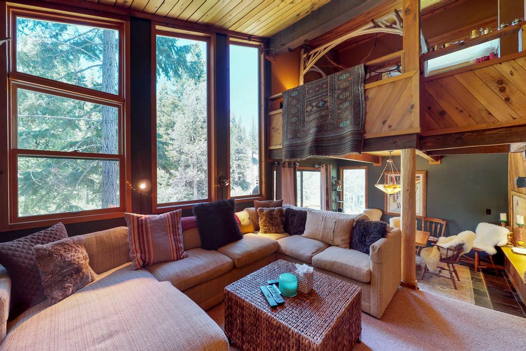 Treehouse In The Mountains - thumb 0