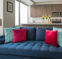 Vivid + Trendy 2BR Apt in Central Downtown - Accommodation Seattle