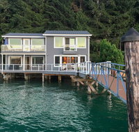 Waterfront 3BR Home on 'Gold Coast' of Hood Canal - Accommodation Seattle