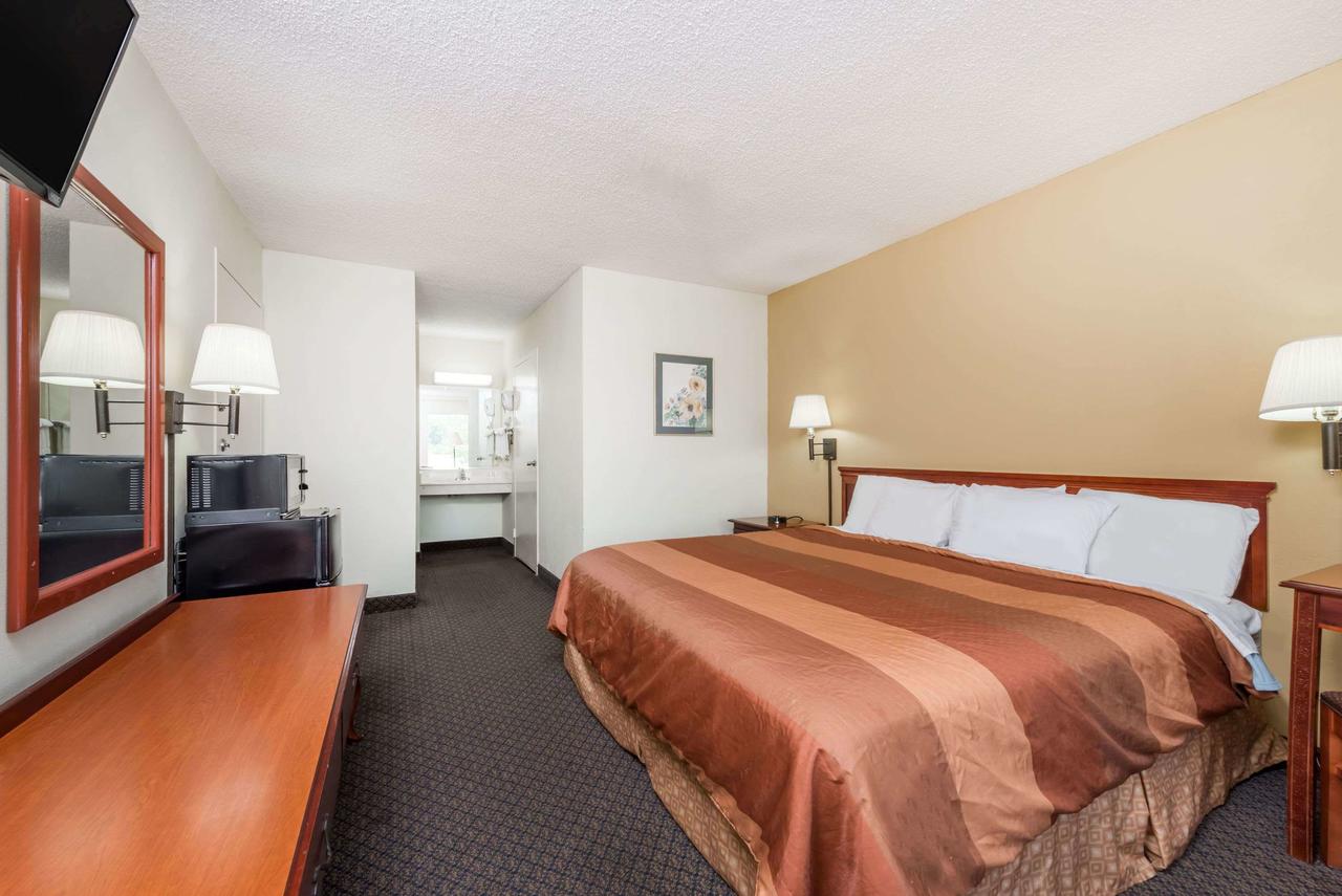 Days Inn By Wyndham Fort Payne - thumb 21