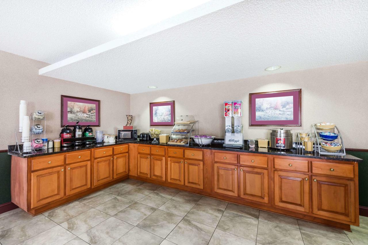 Days Inn By Wyndham Fort Payne - thumb 24