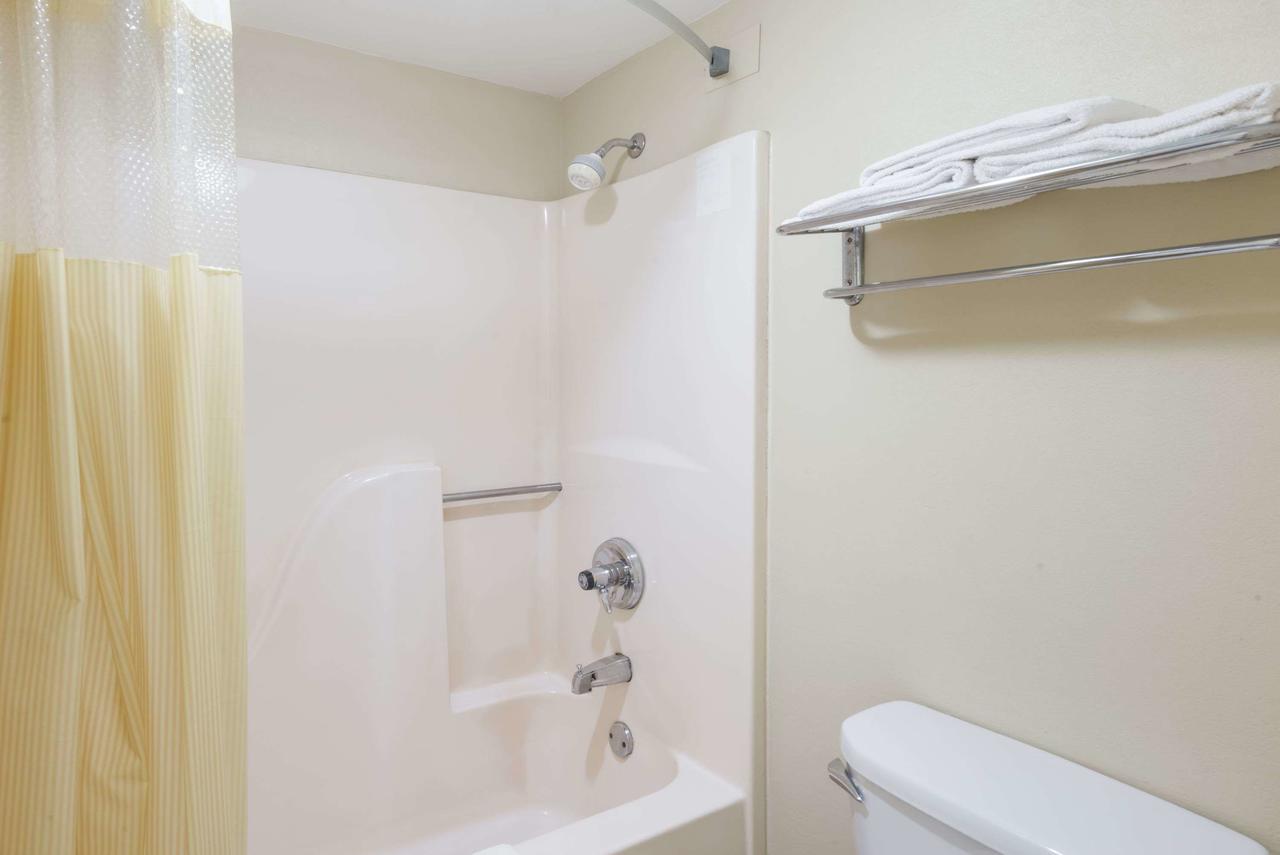 Days Inn By Wyndham Fort Payne - thumb 31