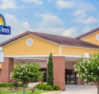 Days Inn by Wyndham Lake Village - Accommodation Seattle