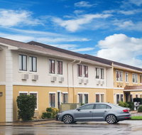 Super 8 by Wyndham Jonesboro - Accommodation Seattle