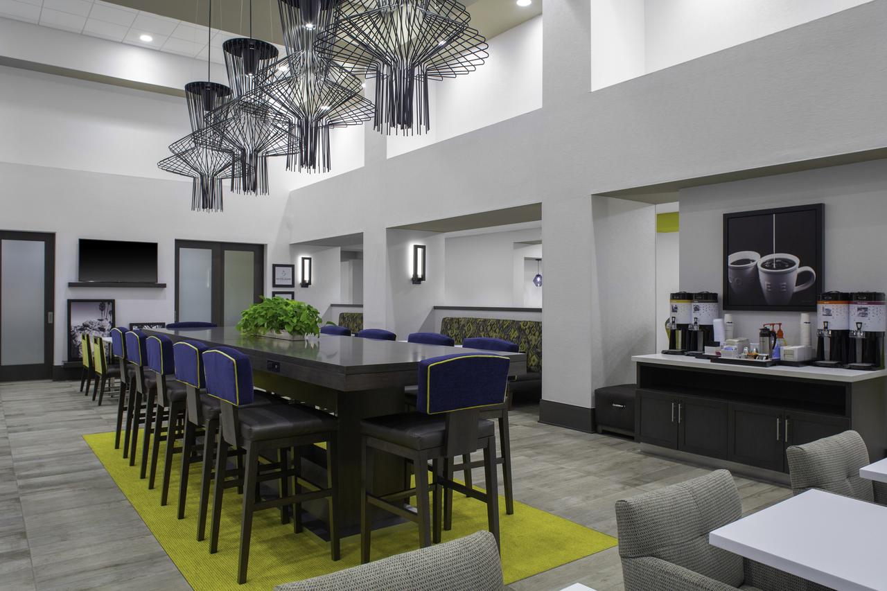 Hampton Inn & Suites Irvine/Orange County Airport - thumb 7