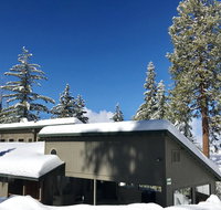 Falcons Nest Downstairs - 3BR/3BA Home - Accommodation Seattle
