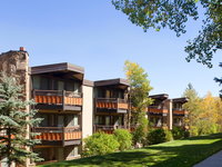 Booking Poncha-springs Accommodation Seattle