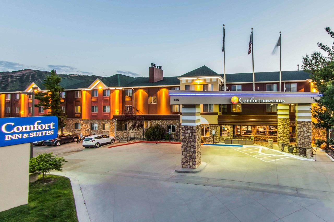 Comfort Inn & Suites Durango - thumb 1