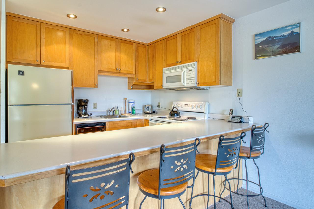 1 Bath Studio Apartment In Snowmass Village - thumb 3