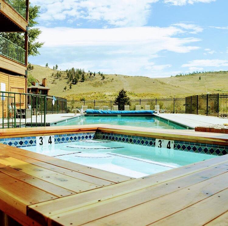 Style & Comfort At The Inn At SilverCreek - thumb 20