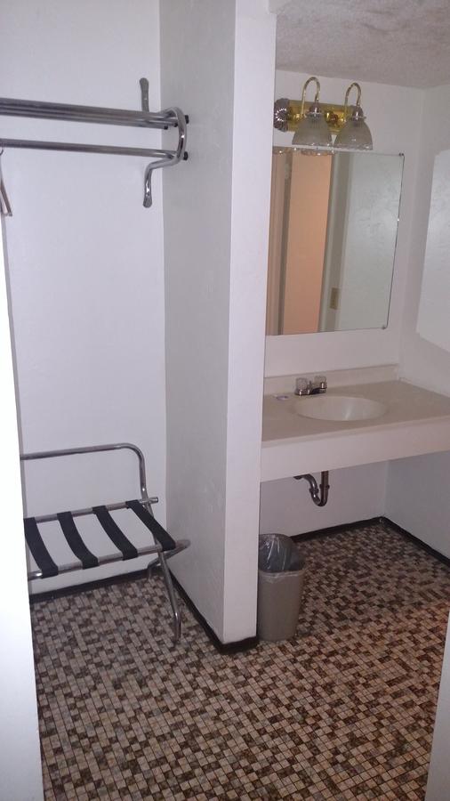 Budget Inn Durango - thumb 4