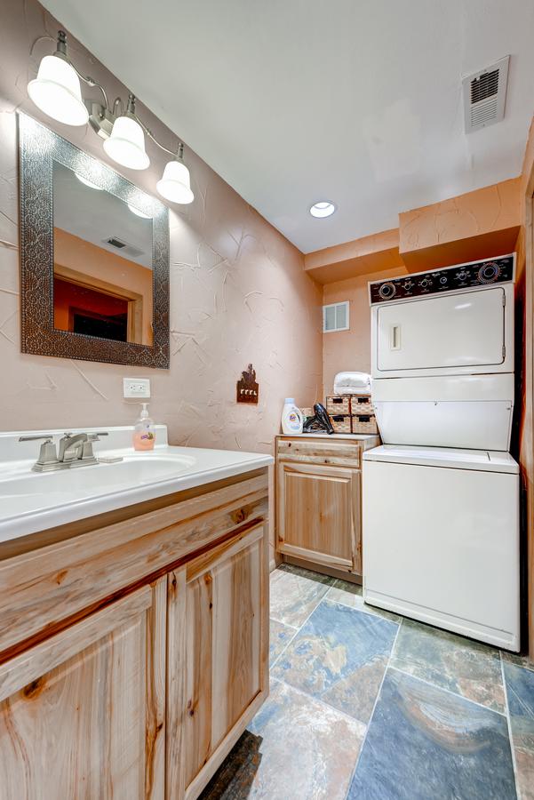 Two-Bedroom Cabin With Loft In Frisco - thumb 33