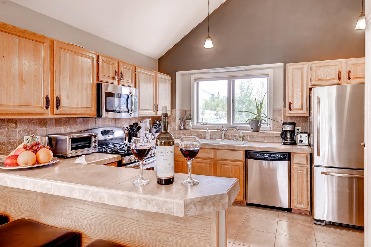 Three-Bedroom Pitkin Townhome - thumb 5