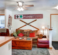 Two-Bedroom Condo at Streamside Lane - Accommodation Seattle