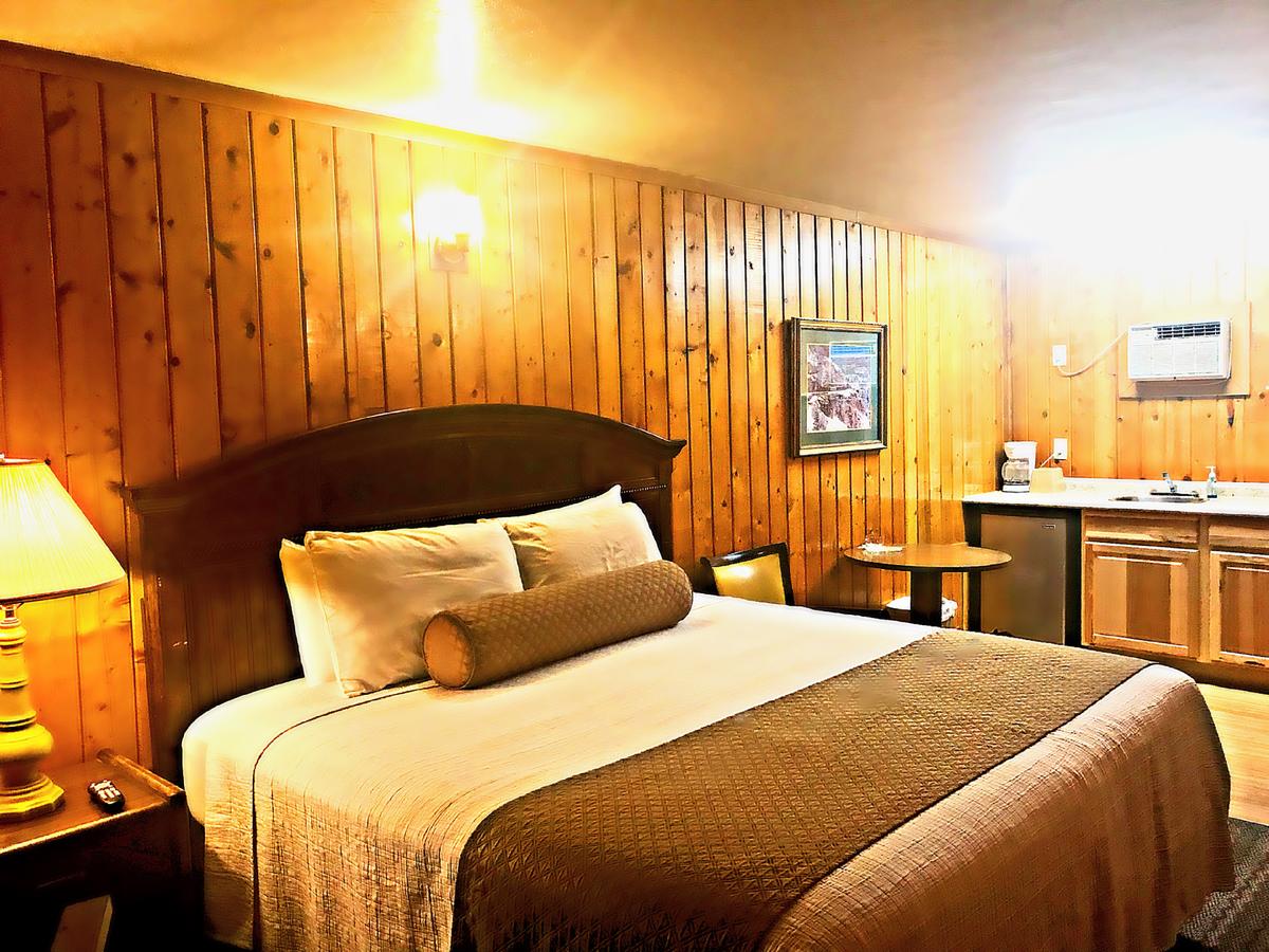 Caboose Motel & Gift Shop - thumb 9