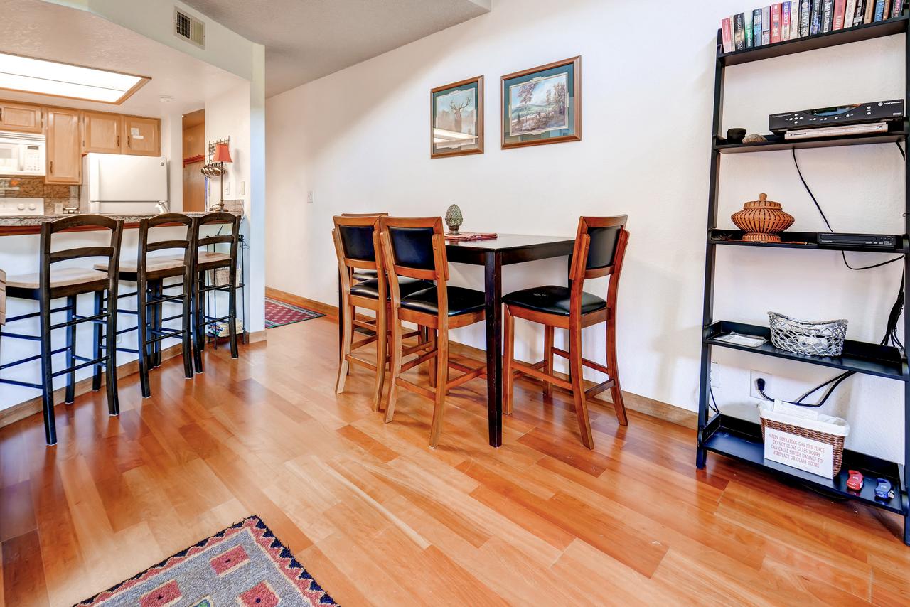 Two-Bedroom Condo G136 At Mountainside - thumb 5
