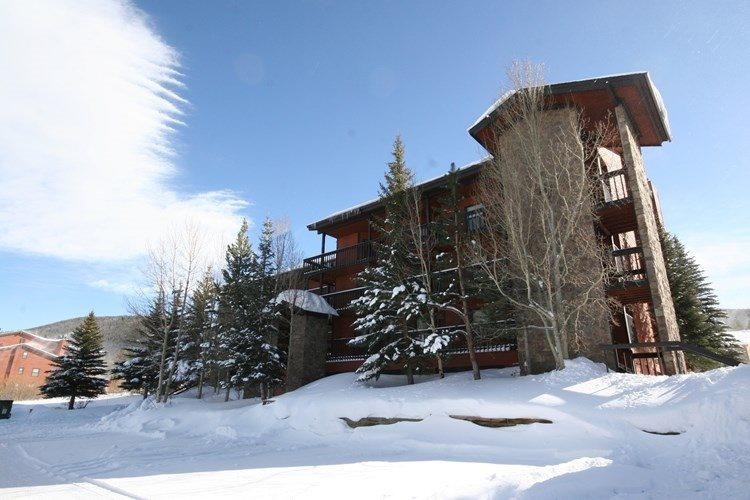 Two-Bedroom Condo G136 At Mountainside - thumb 23