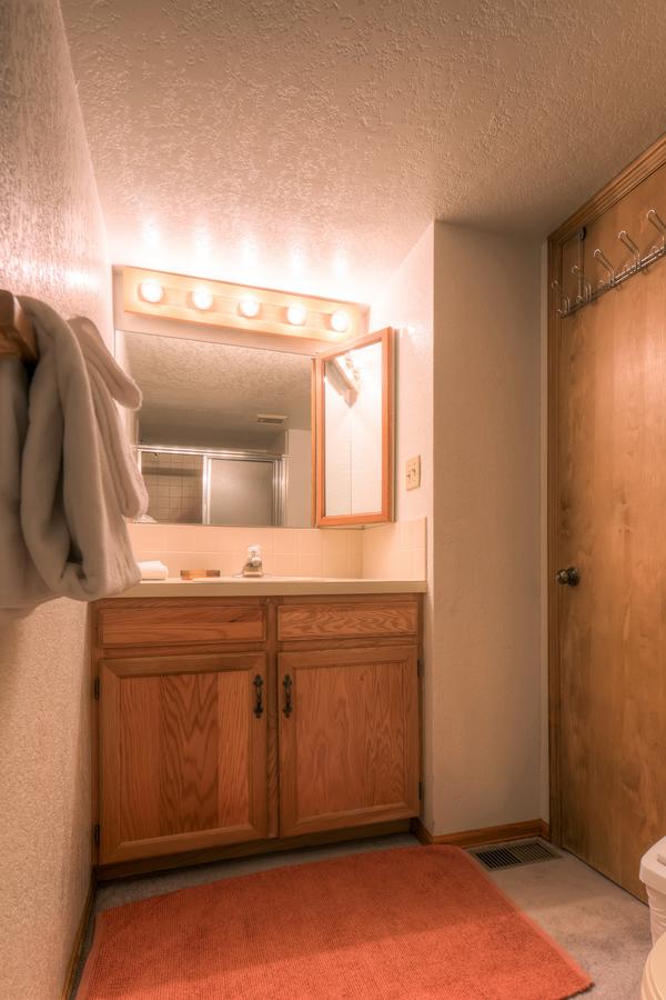 Two-Bedroom Condo G136 At Mountainside - thumb 14