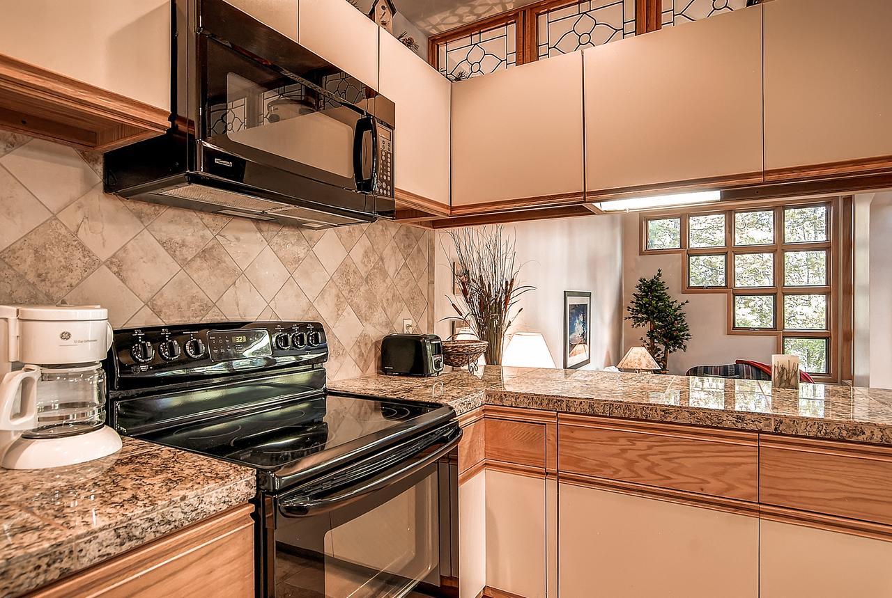 Two-Bedroom River Glen Condo 105A - thumb 2
