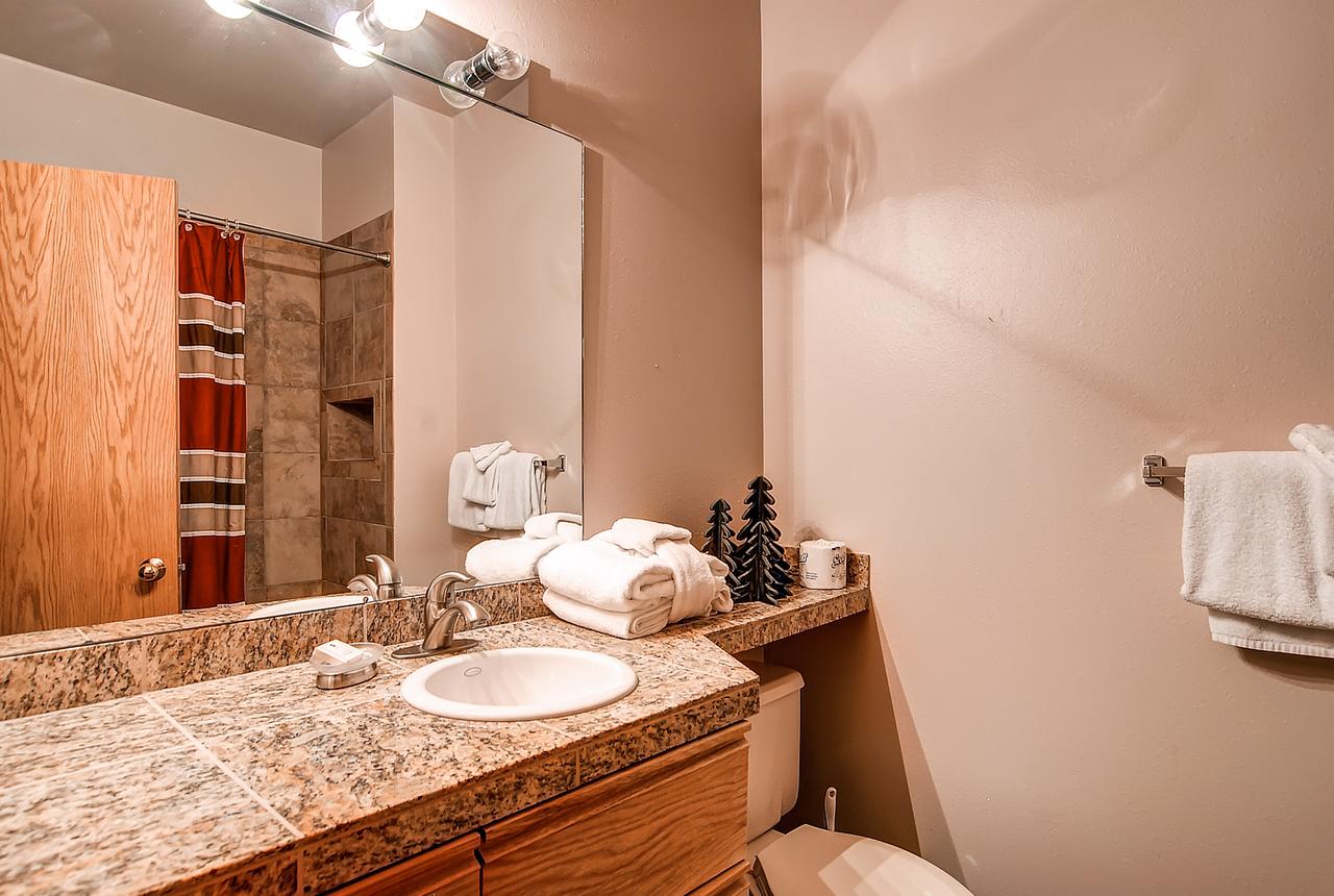 Two-Bedroom River Glen Condo 105A - thumb 12