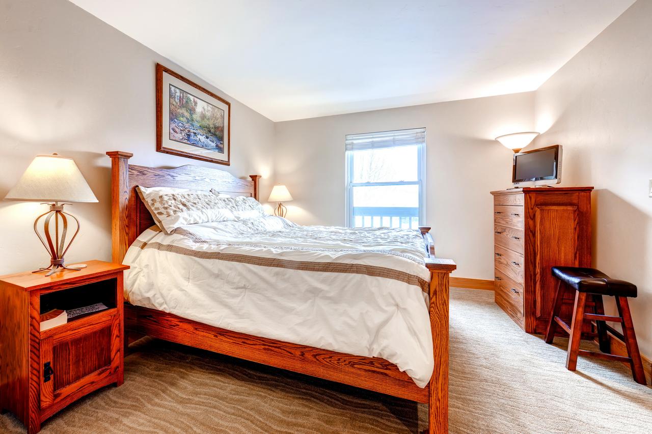 Two-Bedroom Mountainside Condo E259 - thumb 35