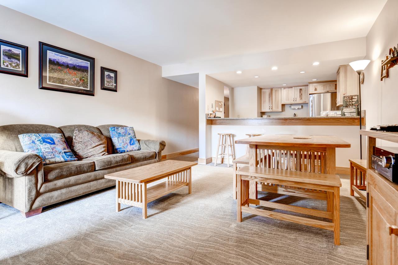 Two-Bedroom Mountainside Condo E259 - thumb 31
