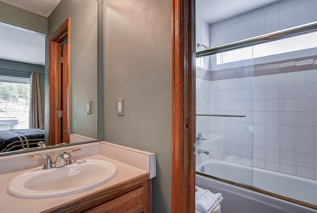 Two-Bedroom Townhome 103F At The Pointe - thumb 6